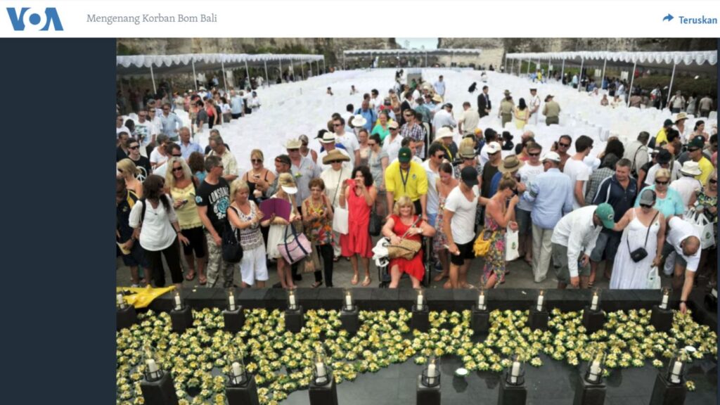 gwk bali bomb memorial atterdees at lotus pond 2012